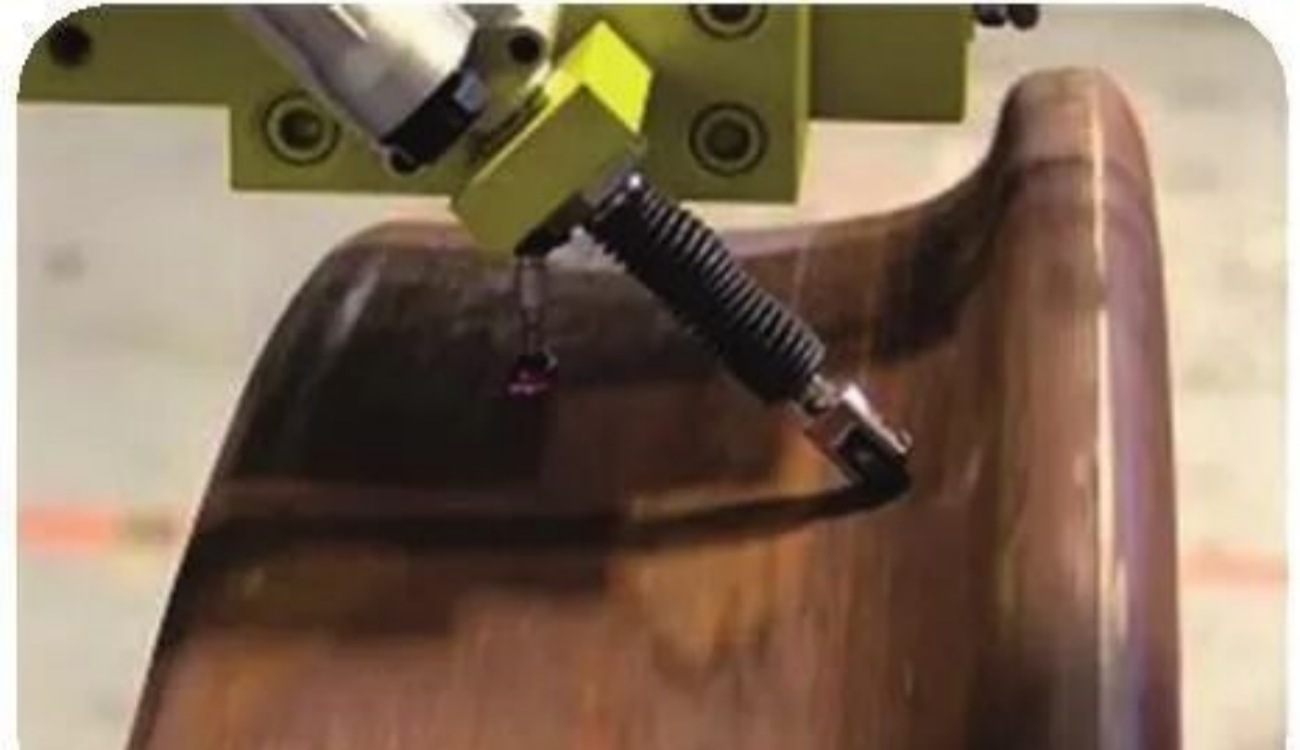 La bande de roulement des roues du train présente un profil conique.