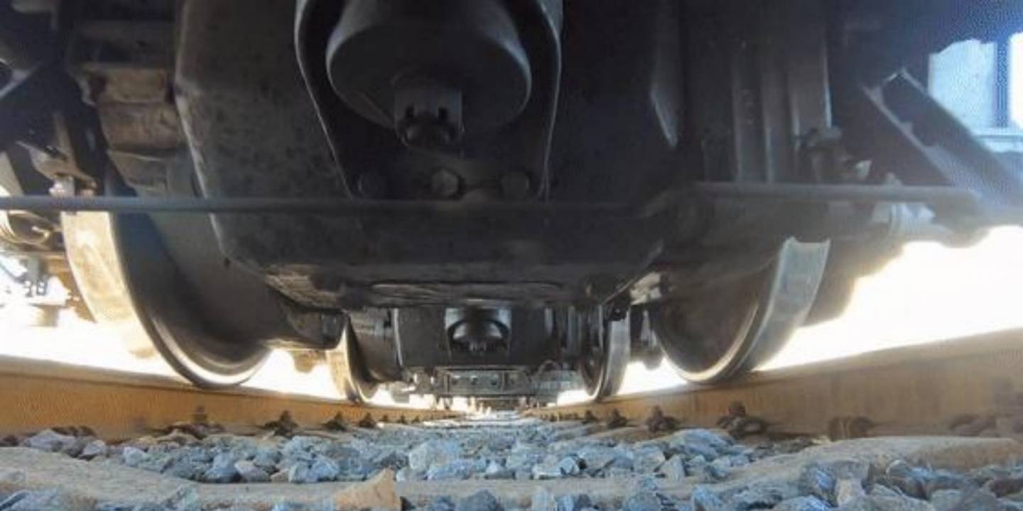 L'interface de rail roue dispose d'un profil conique avec précision.