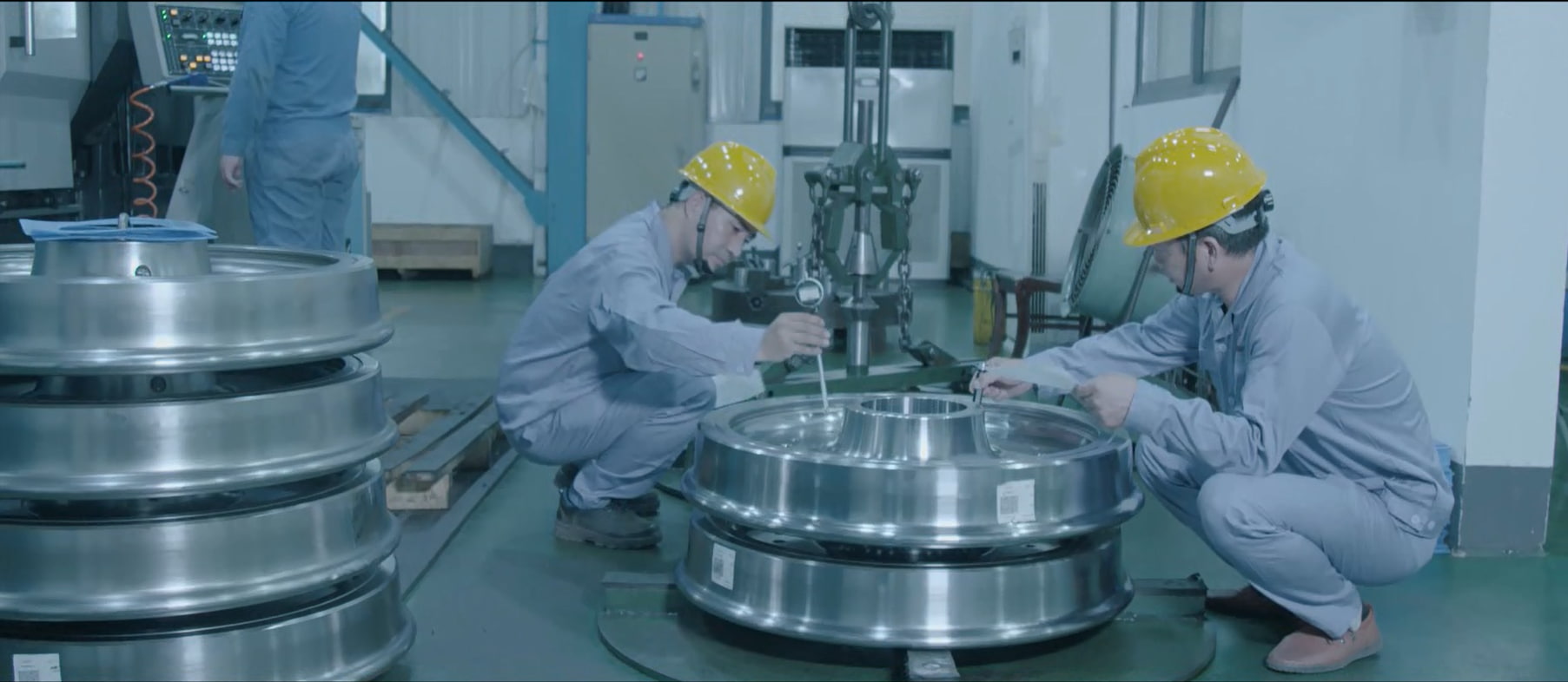 Influence des matériaux sur la fatigue de contact des bandes de roulement des véhicules ferroviaires