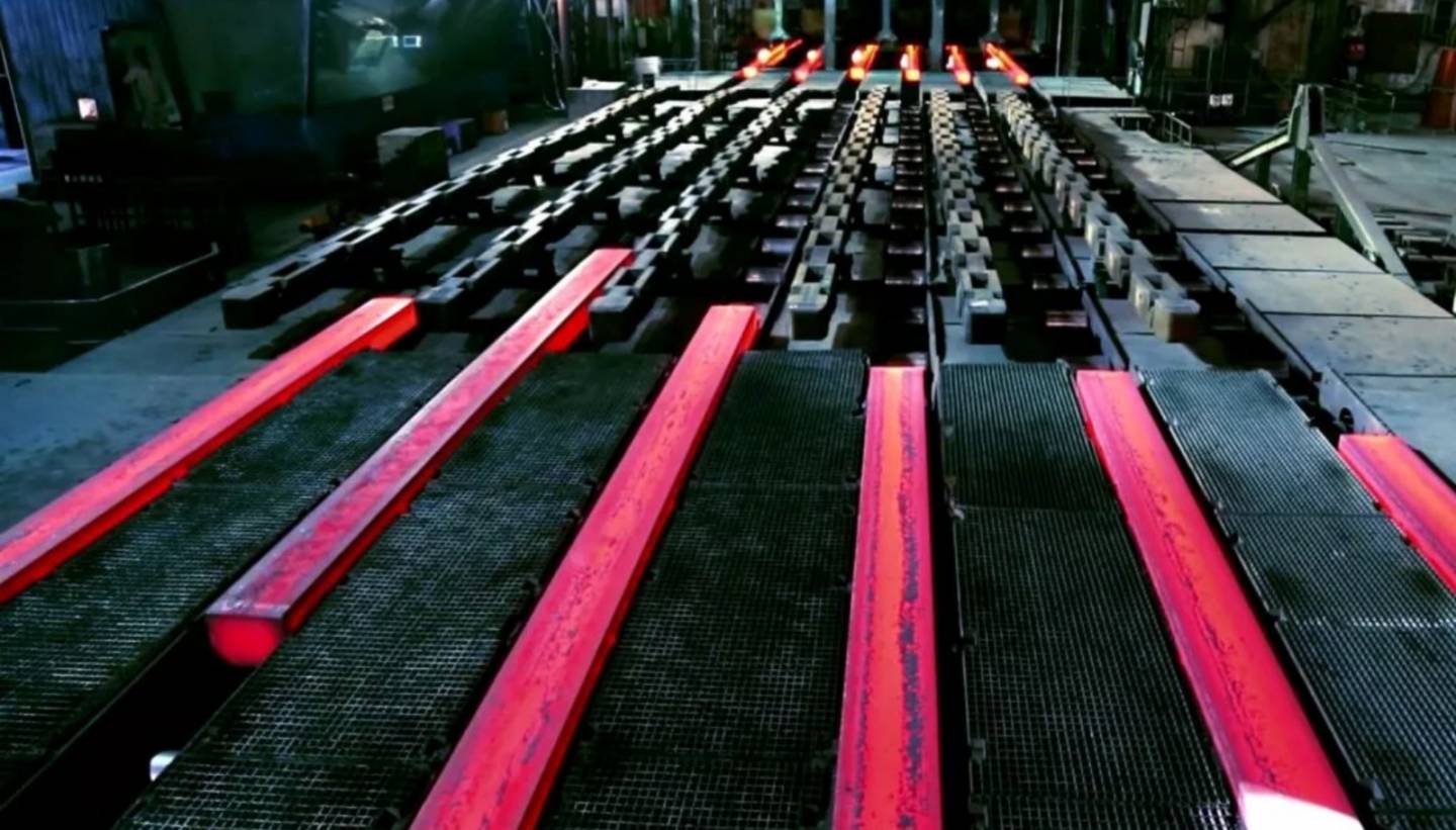 Traitement de chaleur ferroviaire